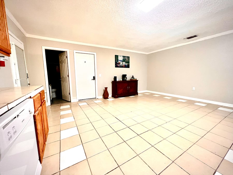Furnished Finder property 984022_1 photo 3