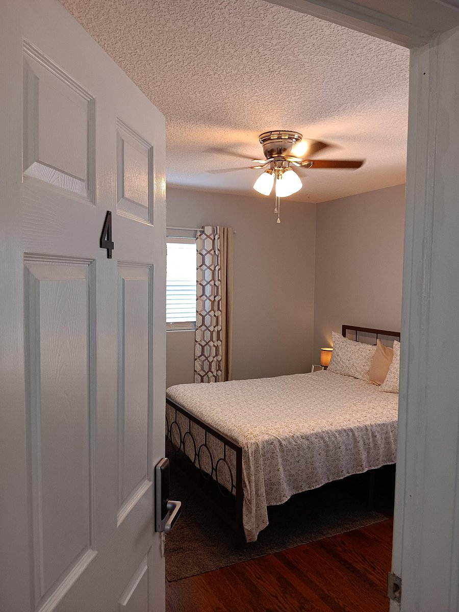 Comfortable Queen Bed