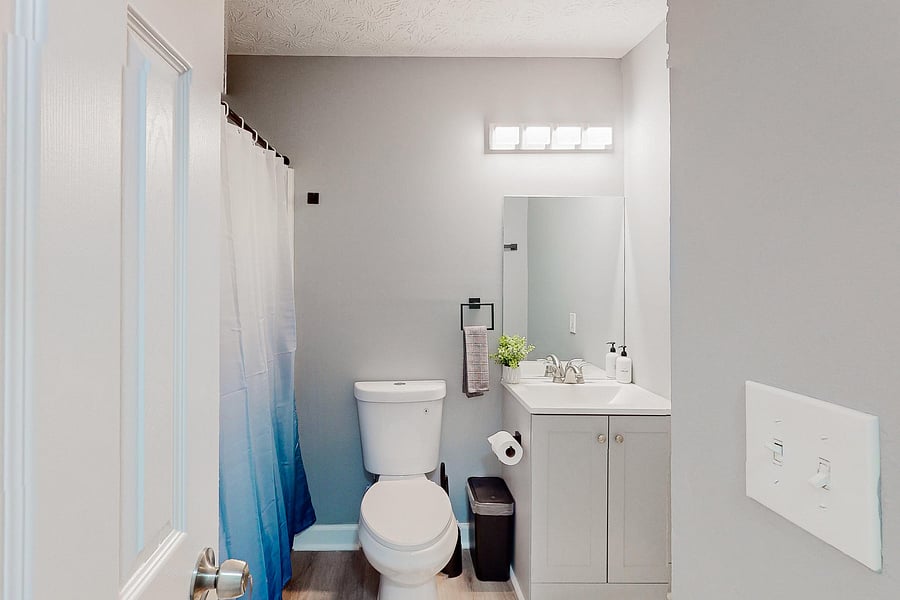 Another view of the shared Full Bathroom on the 1st Level