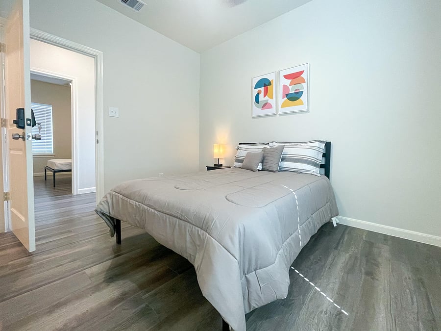 Furnished Finder property 984105_1 photo 9
