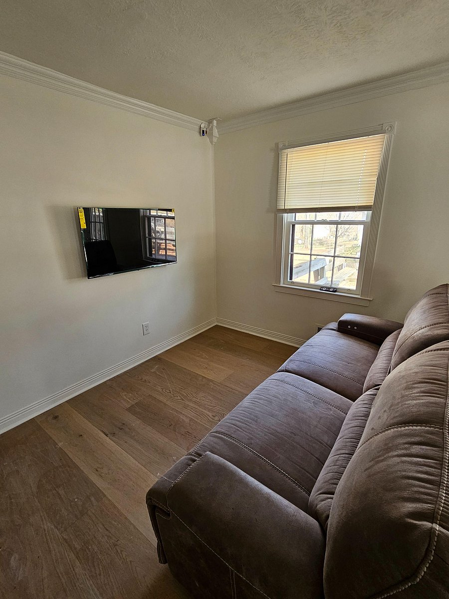 Leather couch in livingroom