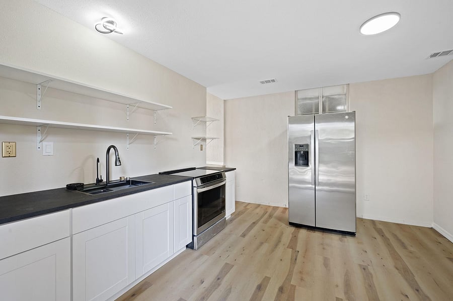 Second Kitchen