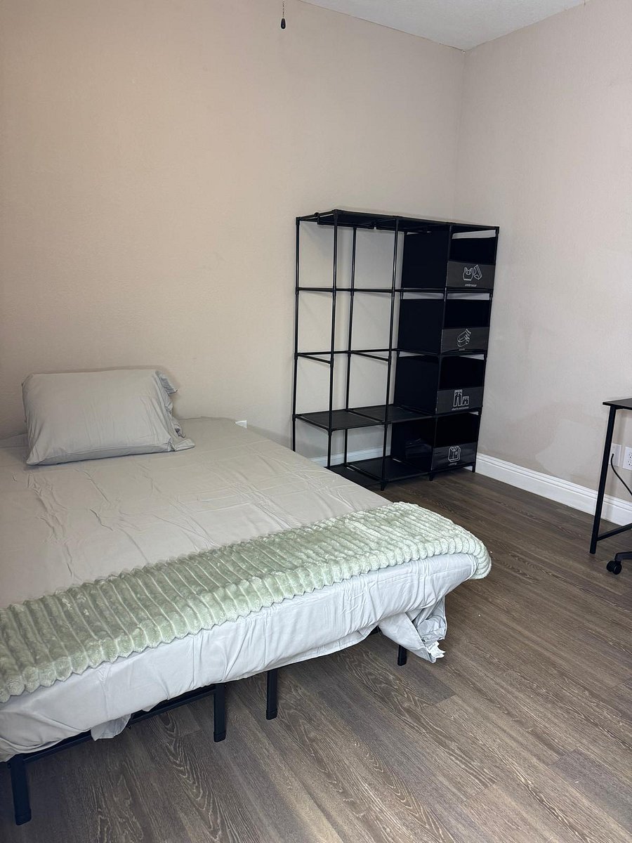 Fully furnished with a cozy bed, a sleek desk for work or study, and a roomy closet to keep everything organized.