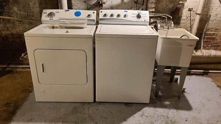 Washer/Dryer - basement