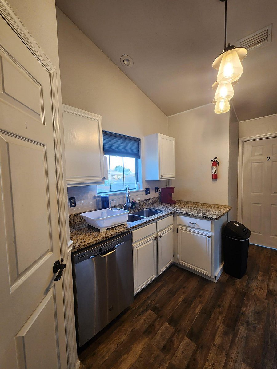 Kitchen, fully stocked with K-cup coffee maker