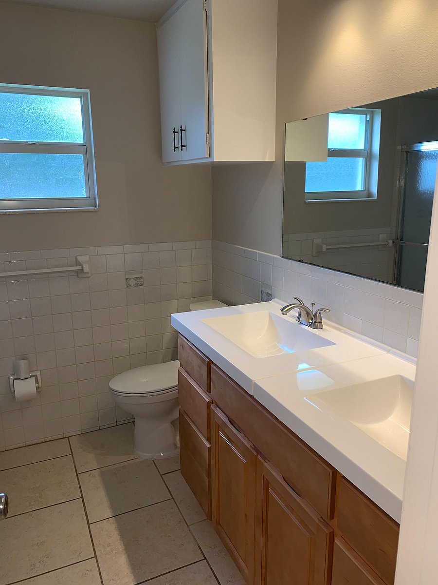 Shared hall bath