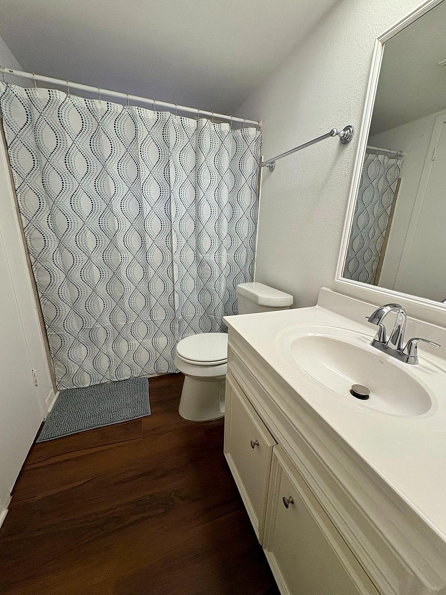 Shared Bathroom 1