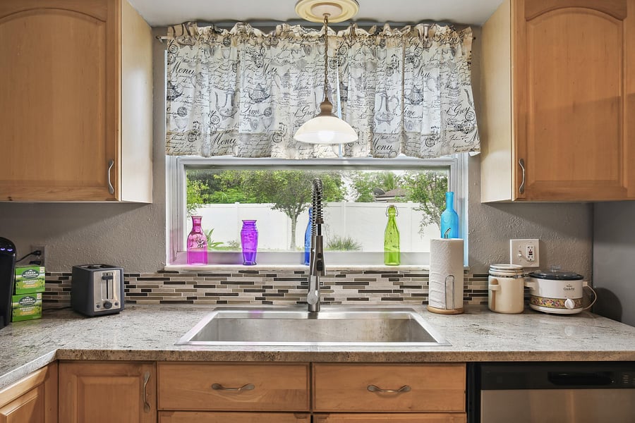Large sink with garbage disposal