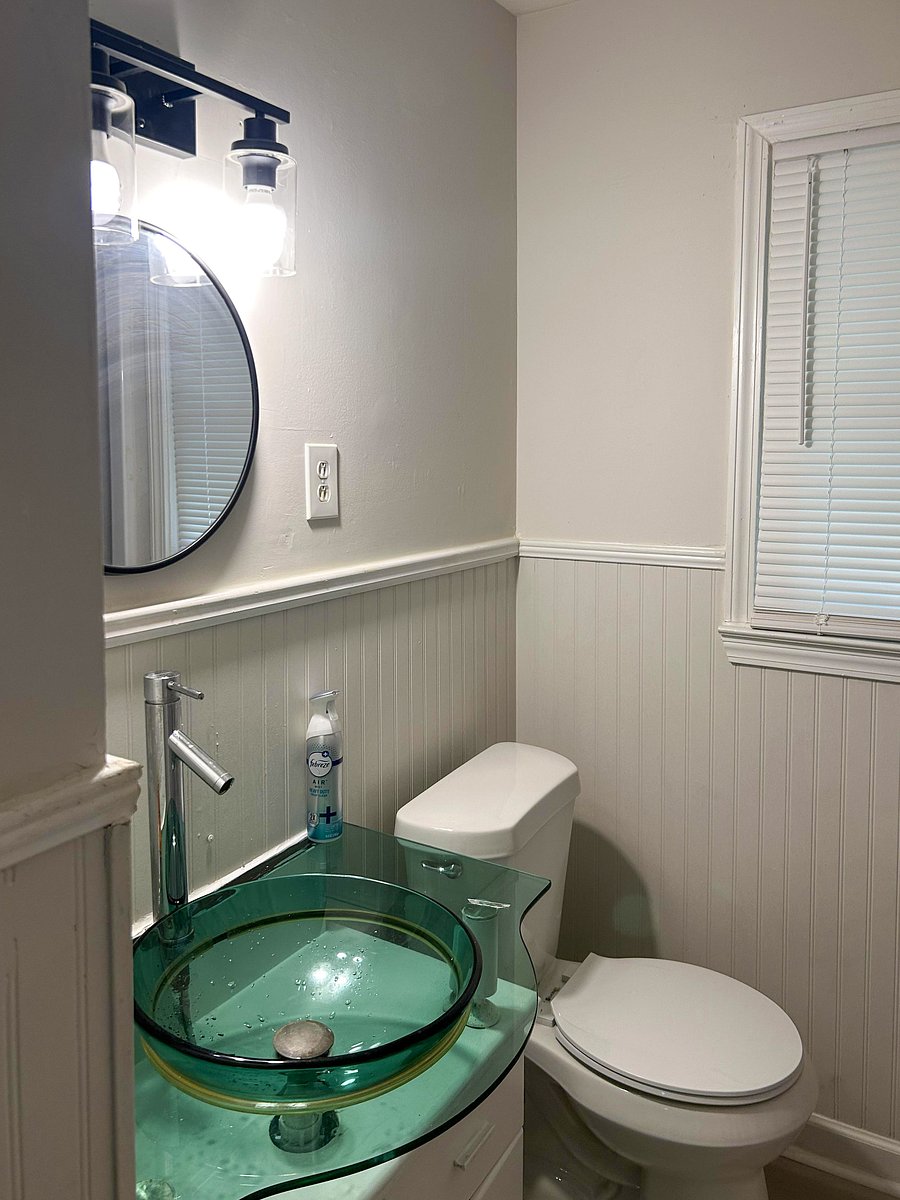 Upstairs restroom