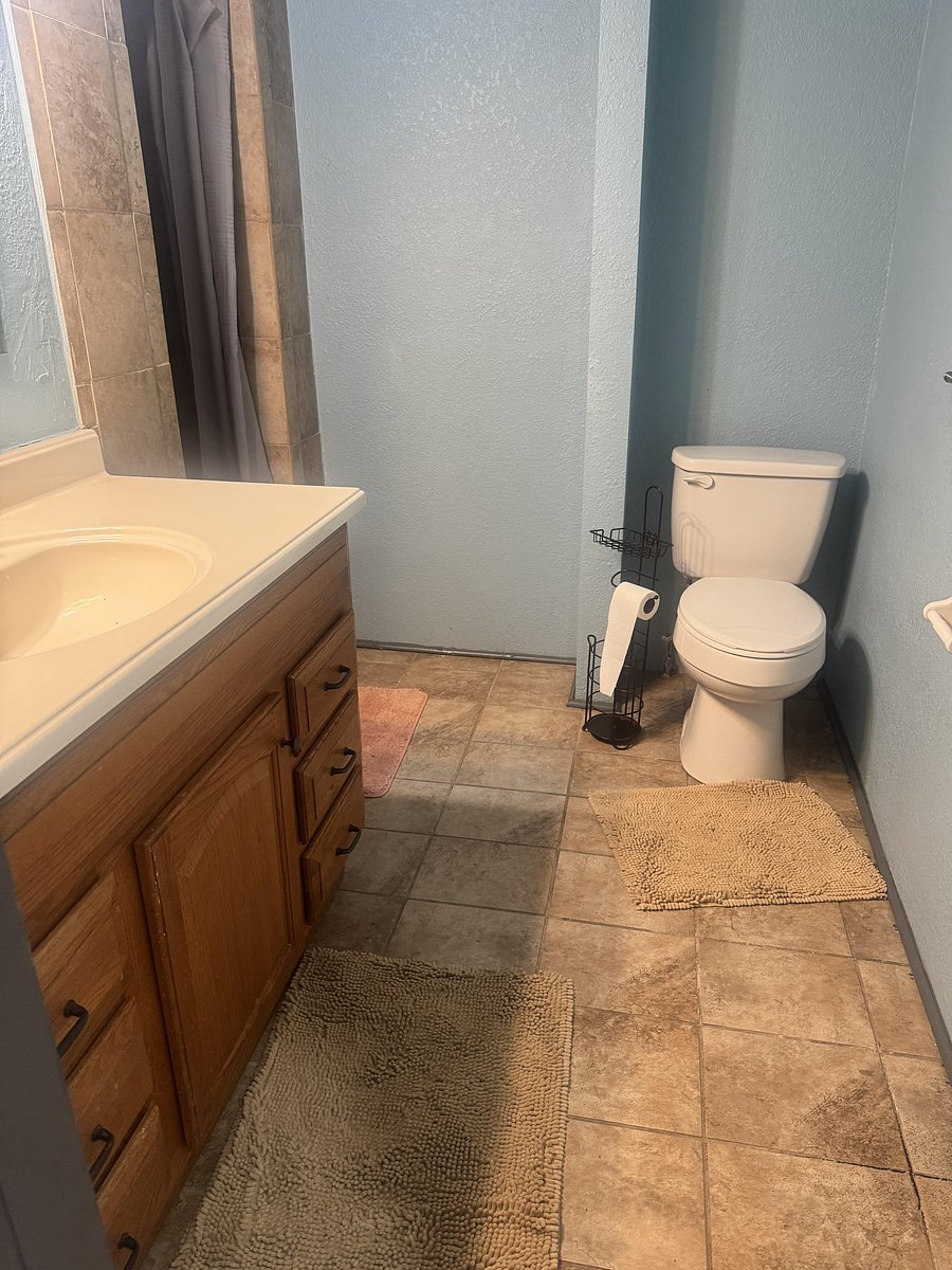 Bedroom 1 Full Bathroom