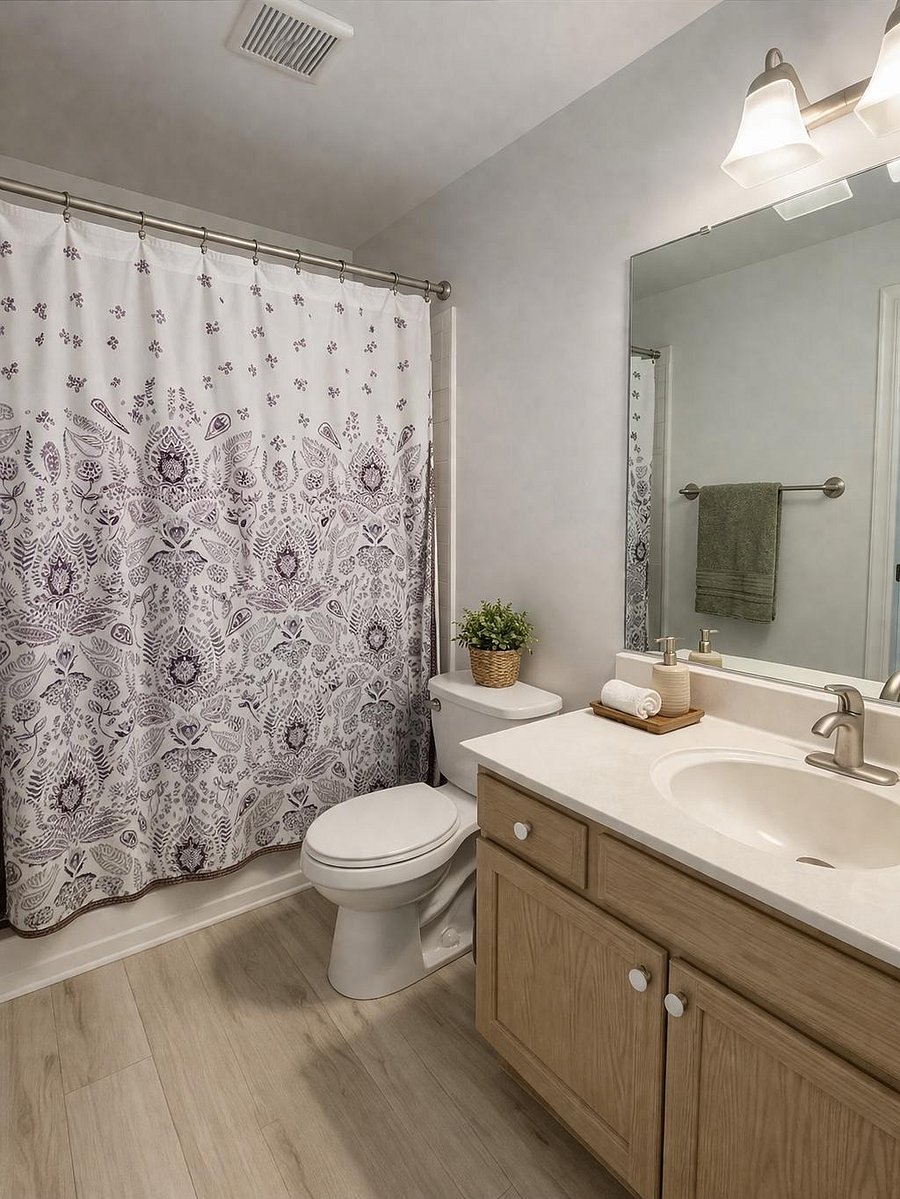 Shared Full Bath