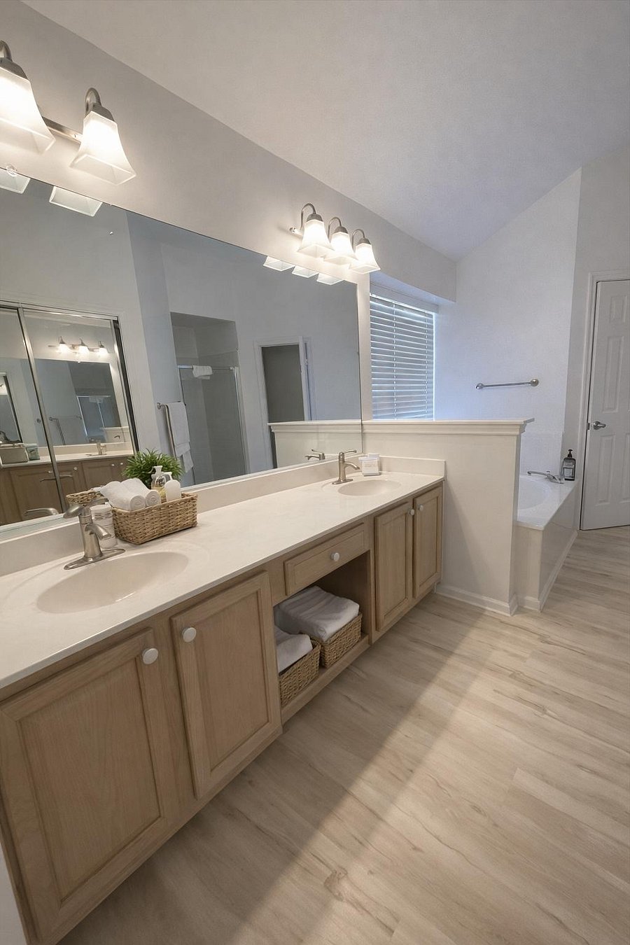 Shared Full Bath