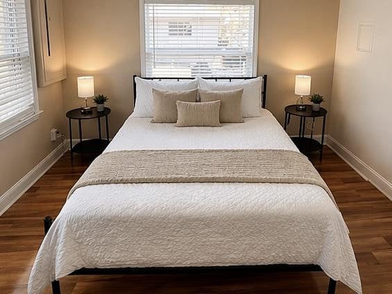 Room 5 - Full Size Bed