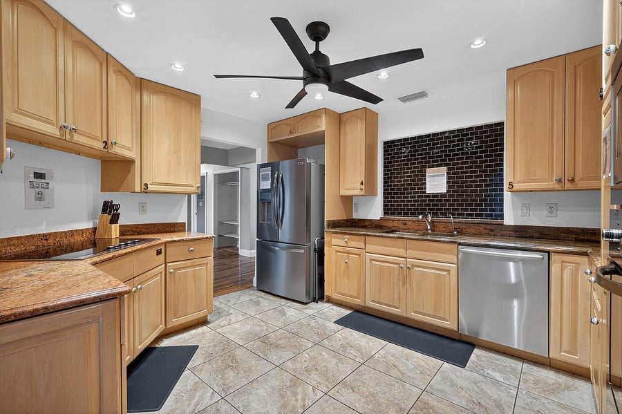 Dishwasher & Garbage Disposal