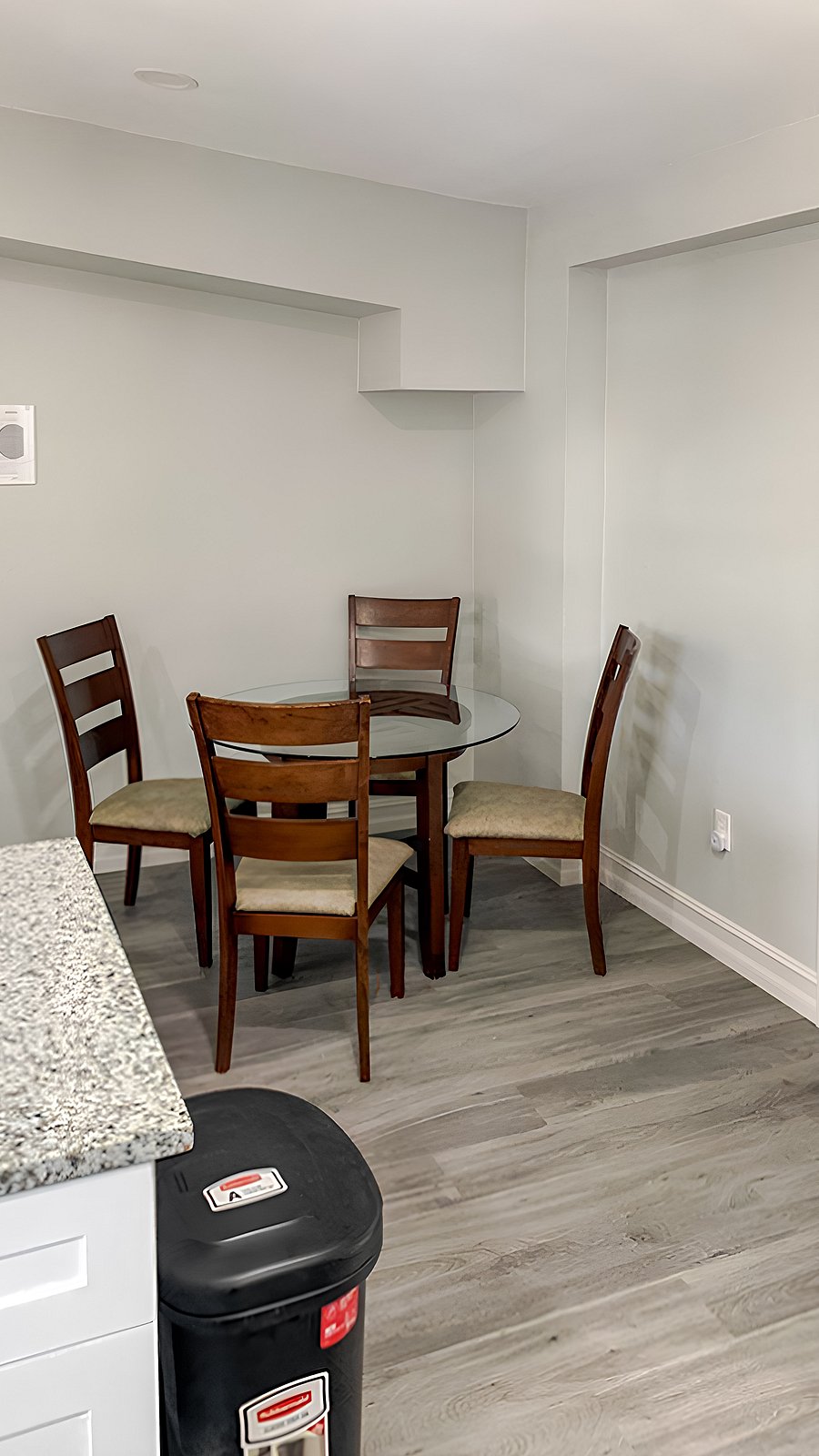 Commin sitting area