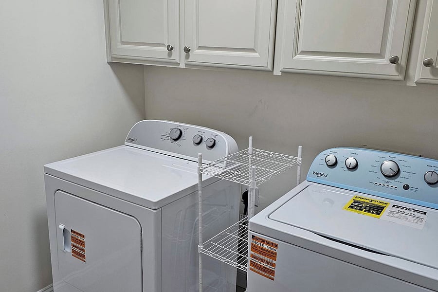 On-site Laundry: Brand new washer & dryer