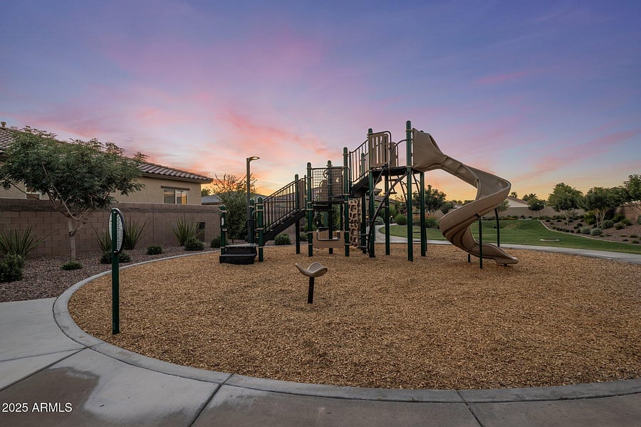 COMMUNITY PARK