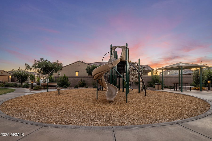 COMMUNITY PARK