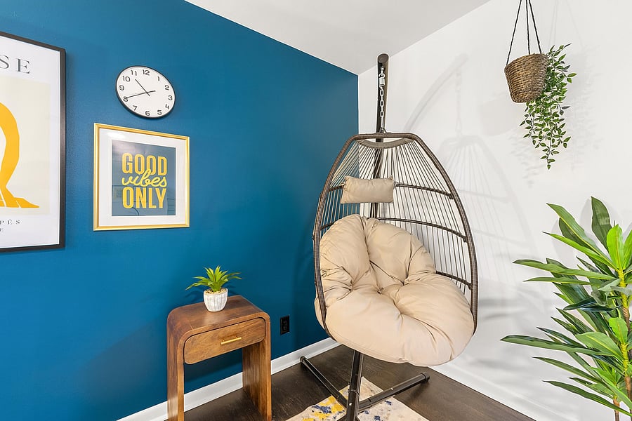 Living room 4