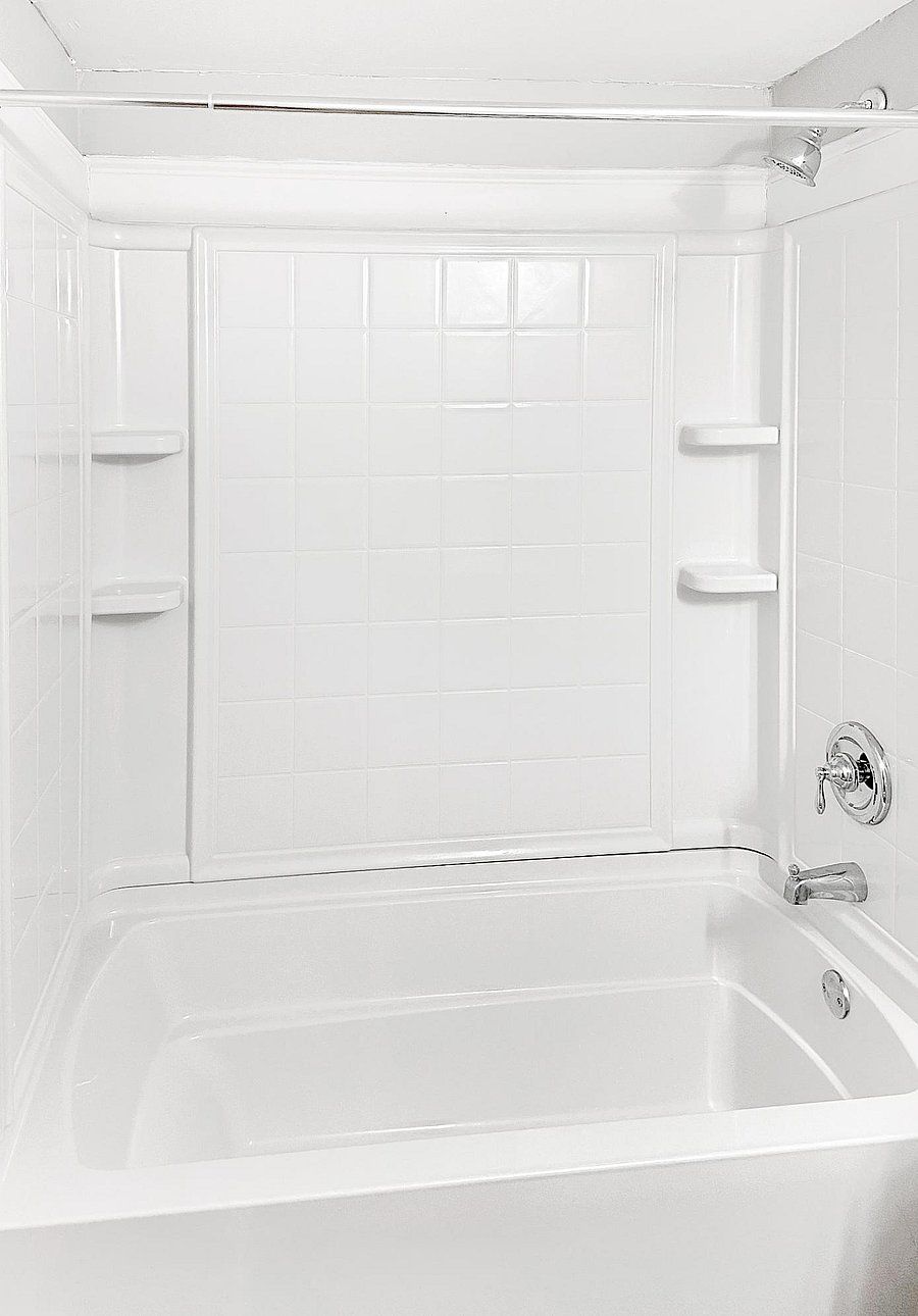 Main floor shared bathroom