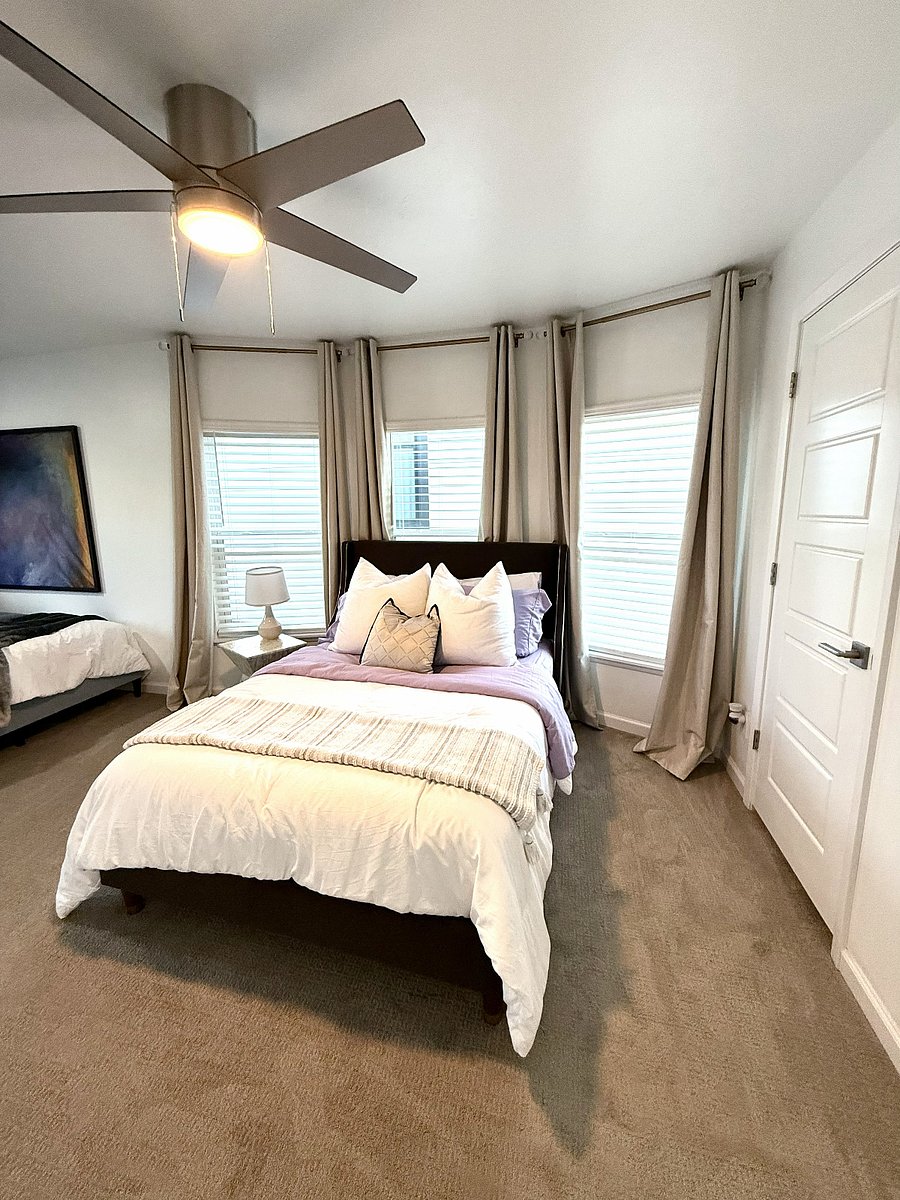 Largest Upstairs Bedroom - Full Size bed & side table