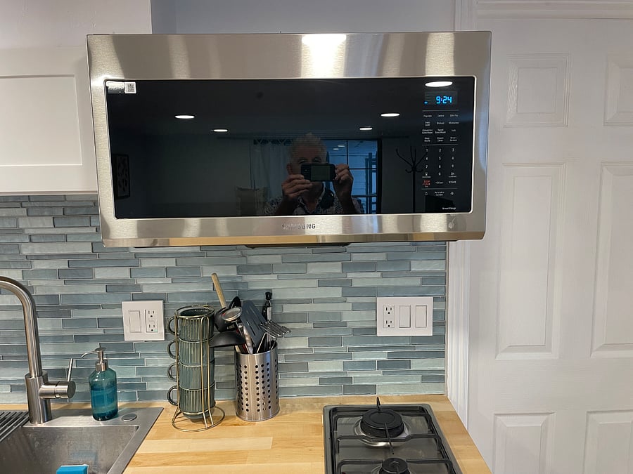 Large microwave/oven