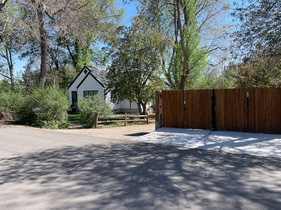 Street view from the house and driveway