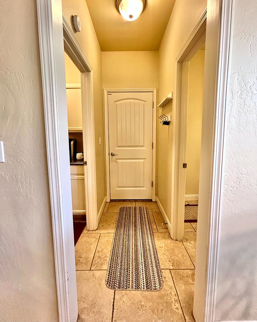 Exit to 3 Car Garage