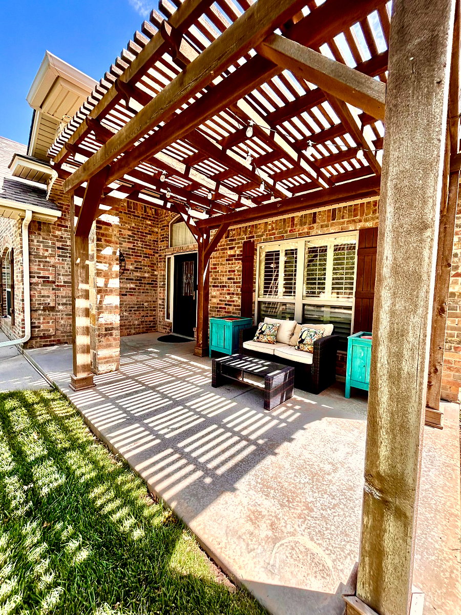 Relaxing Front Patio