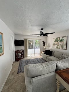 Furnished Finder property 984701_1 photo 17