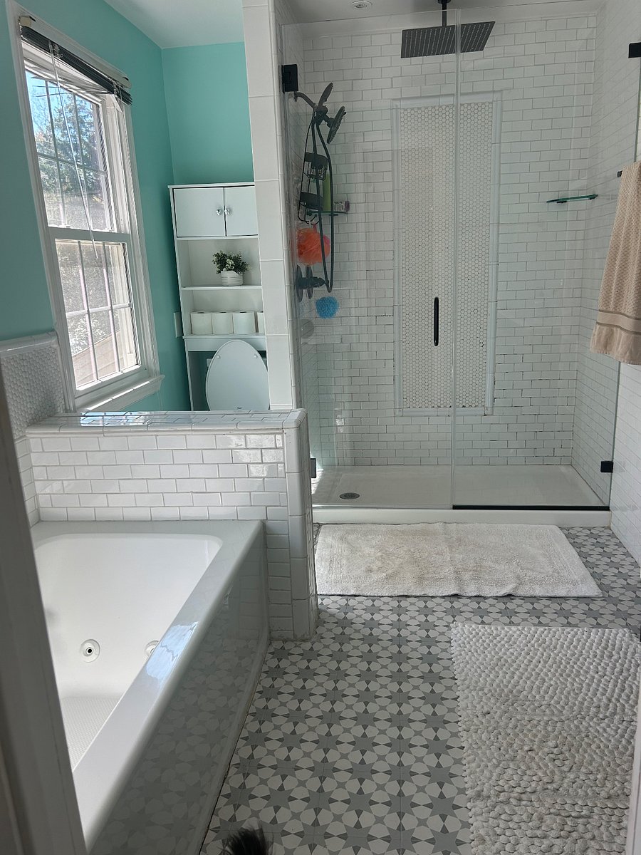 Upper Level Master Bath