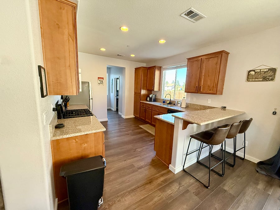 Furnished Finder property 984900_1 photo 8