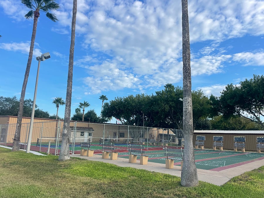 Pickleball & shuffleboard courts