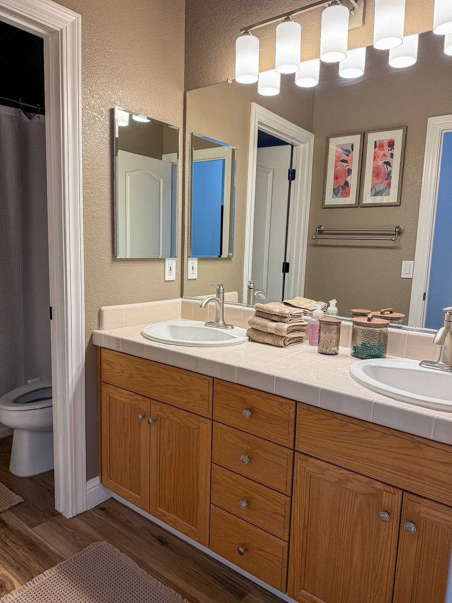 Bathroom #2