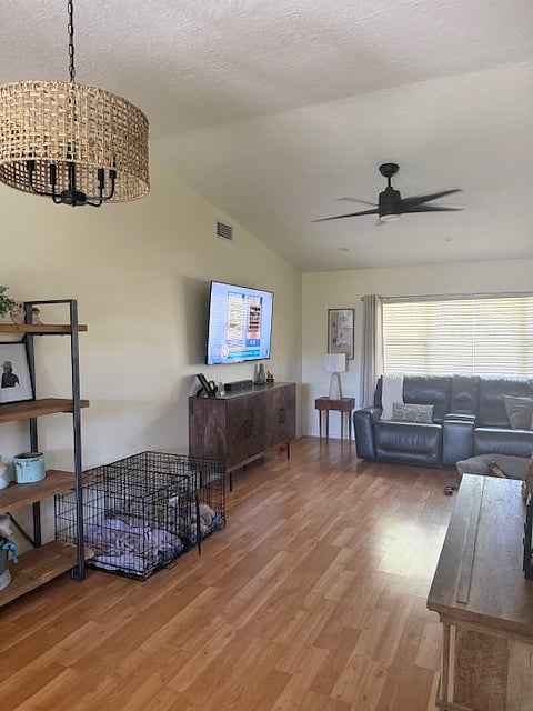 Furnished Finder property 985153_1 photo 11