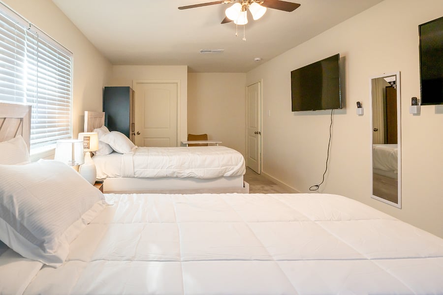 Furnished Finder property 985170_1 photo 12