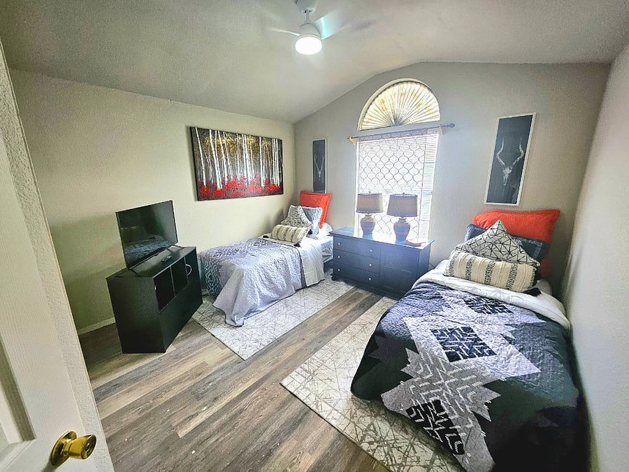 3rd bedroom. 2 full size beds