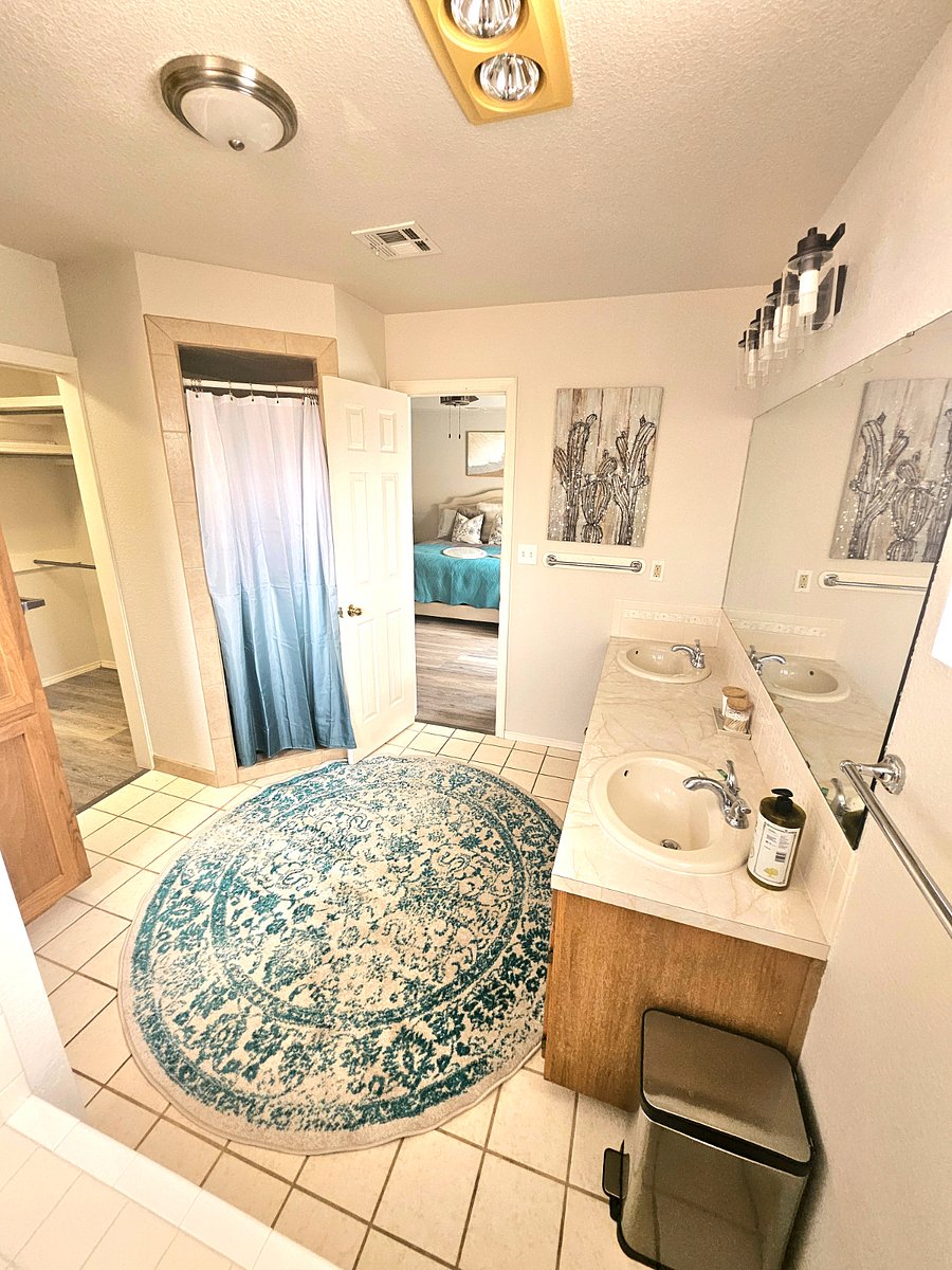 Master bath