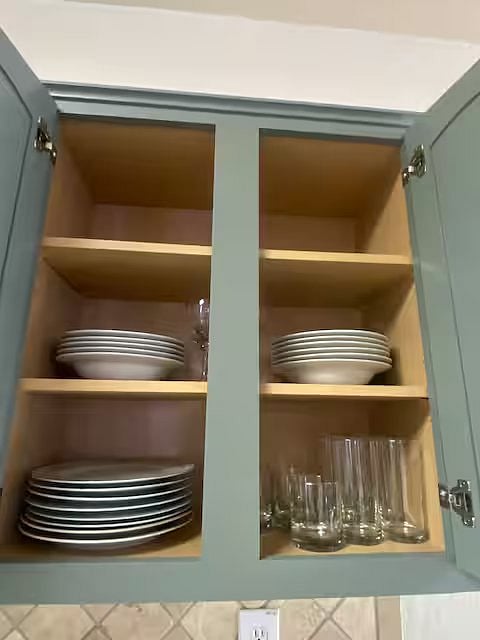 Furnished Finder property 985248_1 photo 9