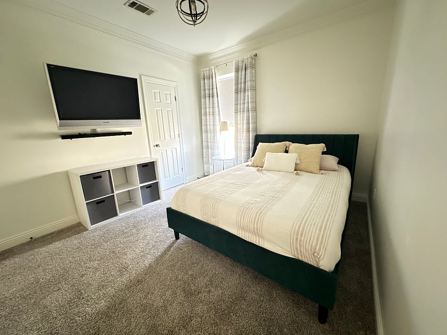 Queen Bedroom