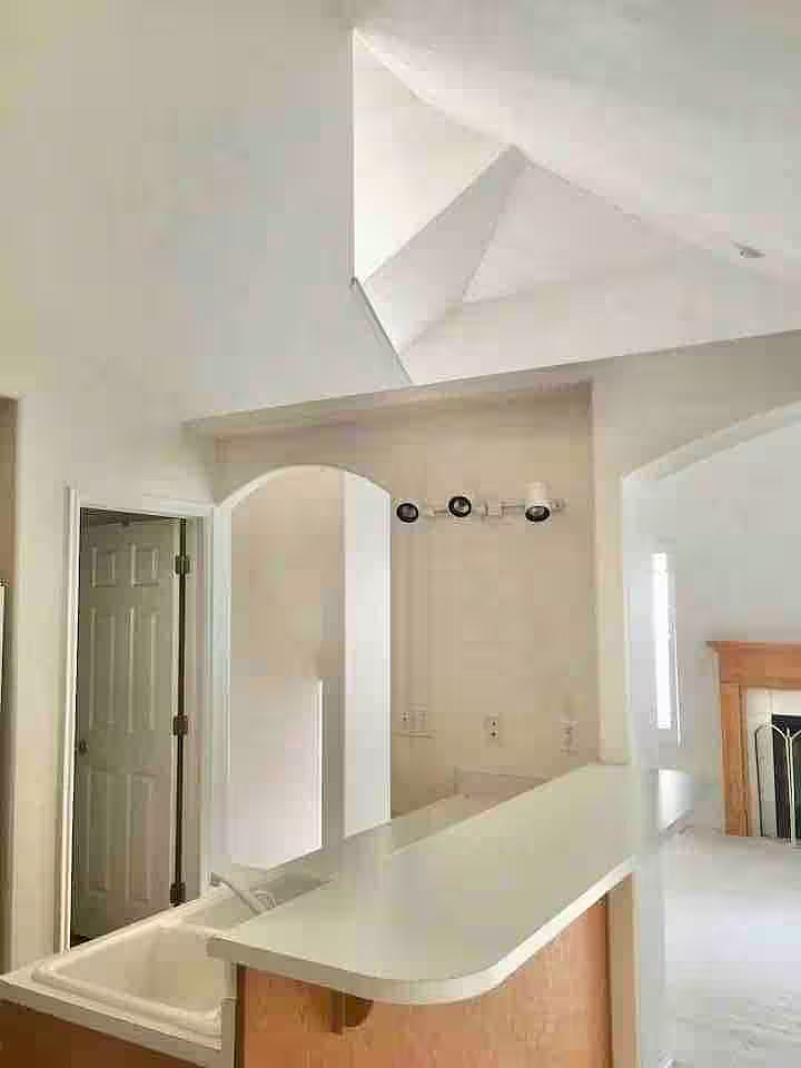 Furnished Finder property 985255_1 photo 13