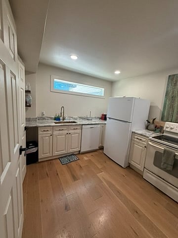 Furnished Finder property 985291_1 photo 8
