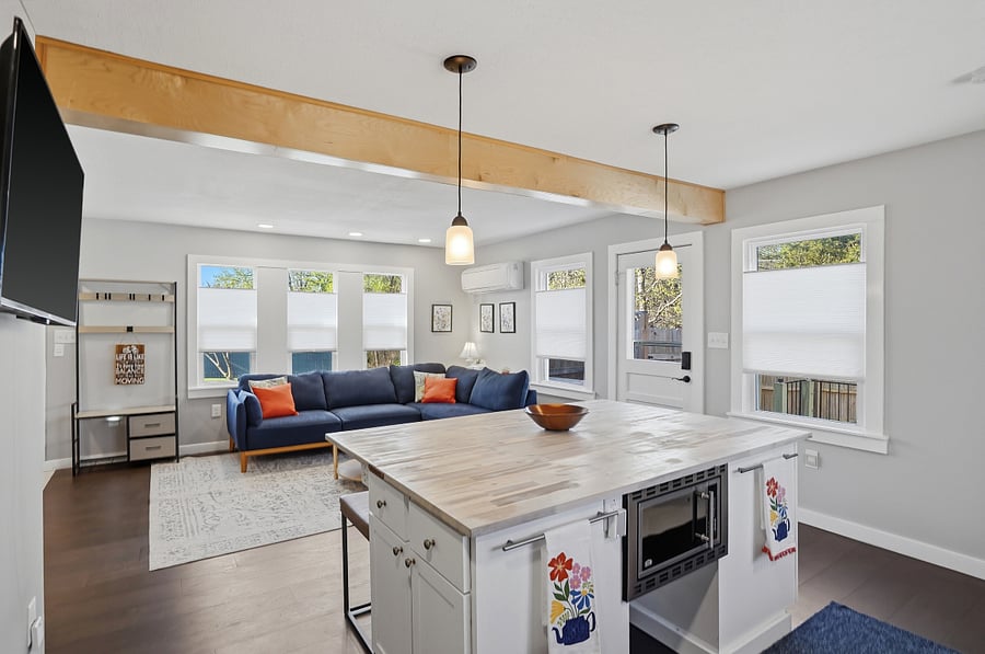 Living Room/Kitchen