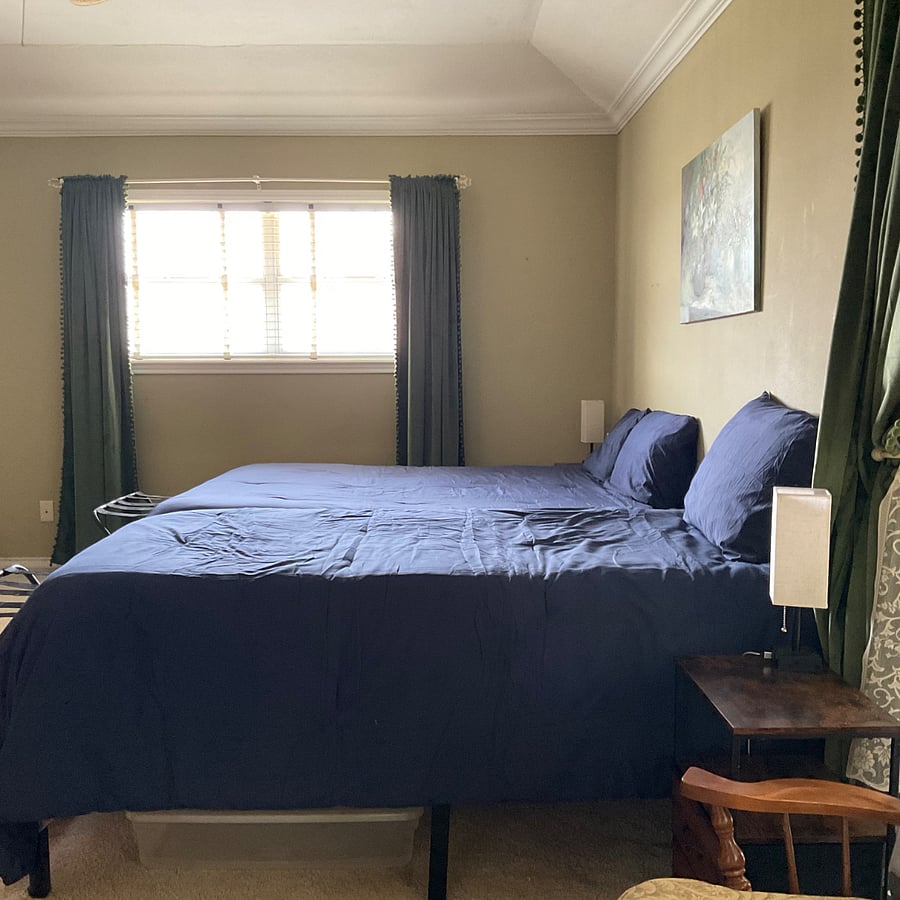 Master bedroom one single, one queen bed with en-suite bath