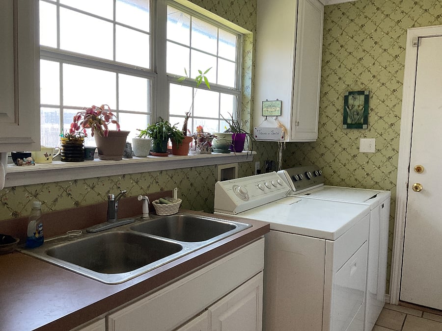 Laundry room sink
