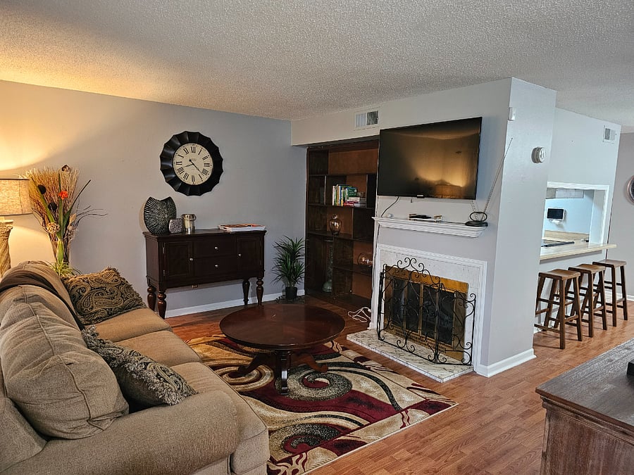 Furnished Finder property 985365_1 photo 3