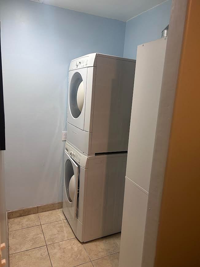 In-unit washer and dryer with tankless hot waterconvenient, reliable, and all within your private space.