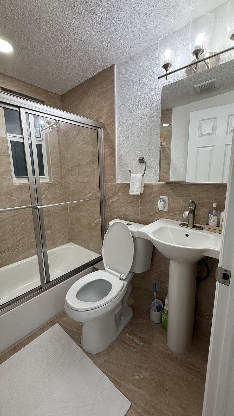 Furnished Finder property 985381_1 photo 8