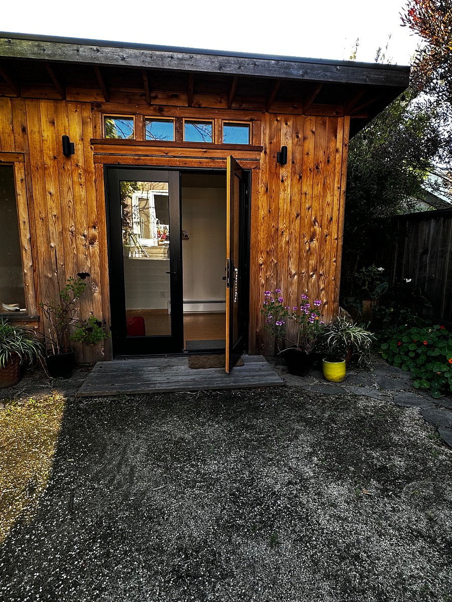 Garden studio