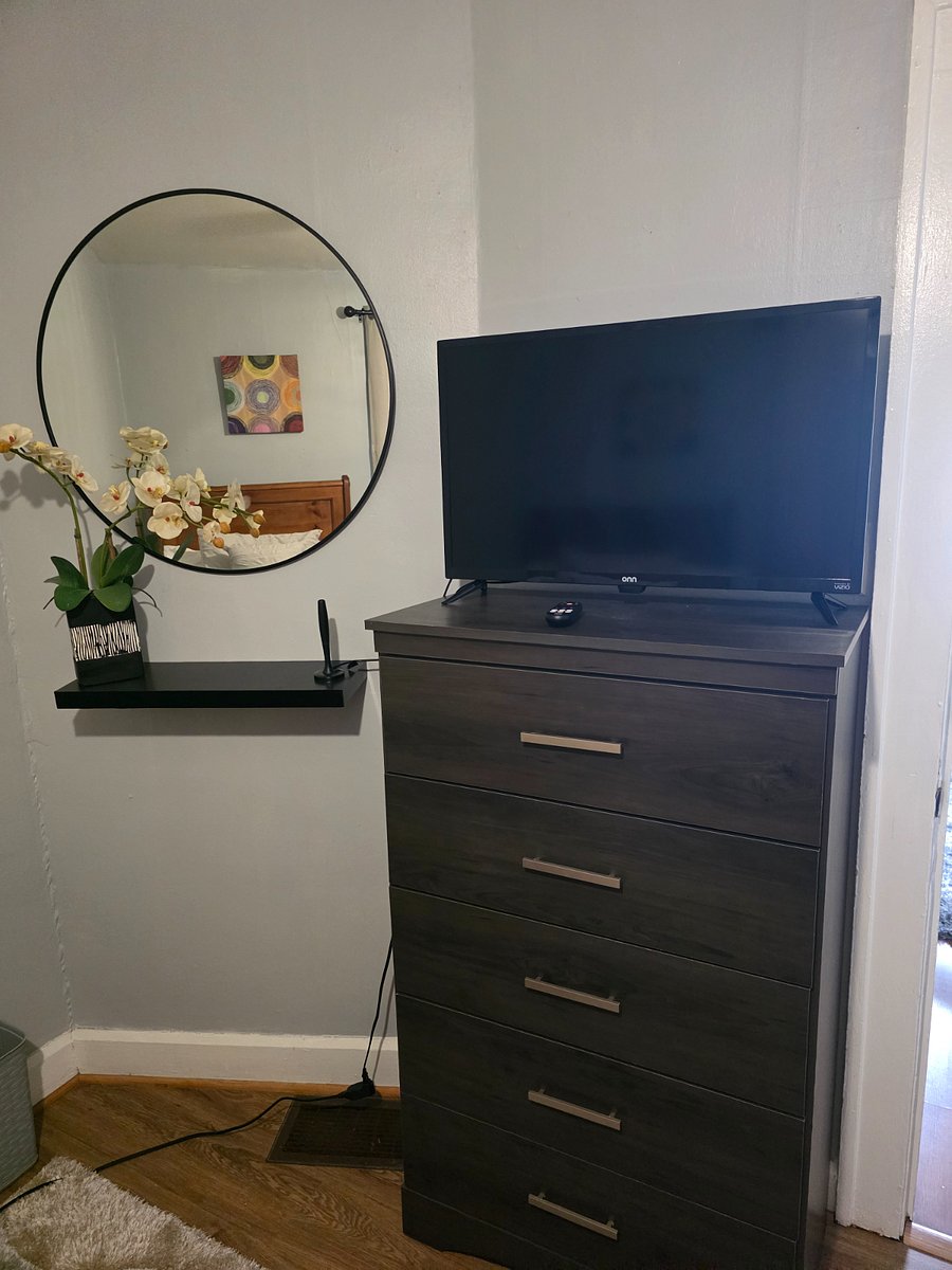 All Bedrooms has smart TV like this one.